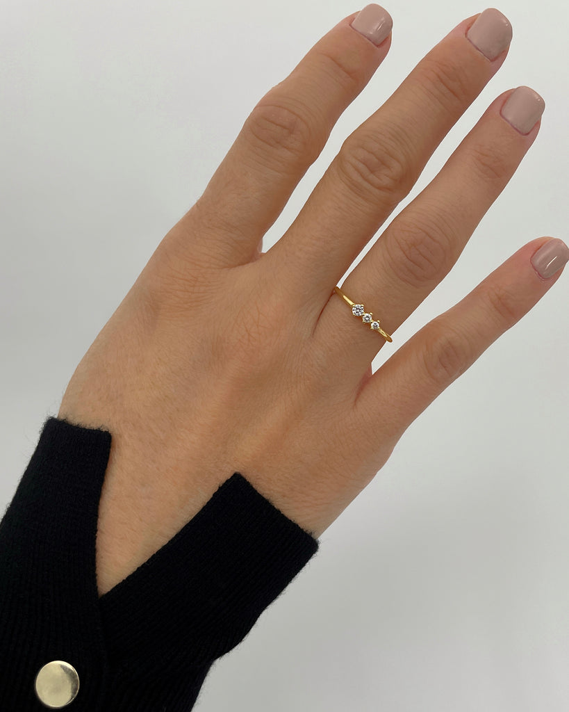 Shimmer triple stone silver gold plated ring anillo con 3 piedras plata con baño de oro